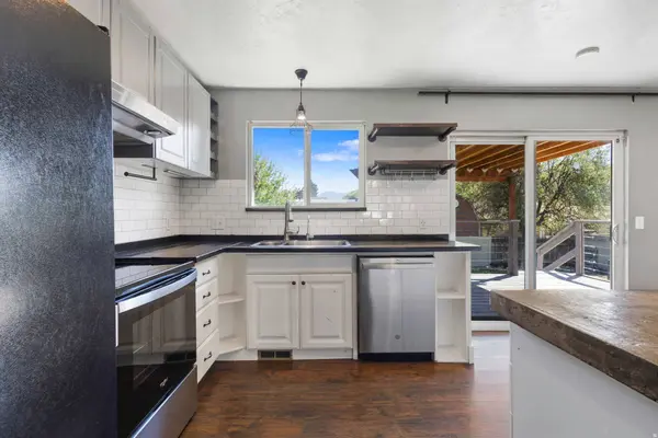 6859 S 2200 W, West Jordan, UT 84084