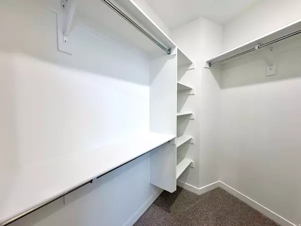 718 W BLUE MAGIC LN S #201, Midvale, UT 84047