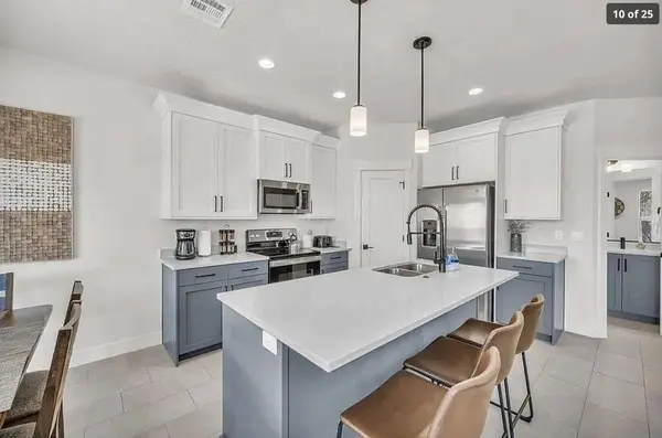 1303 E Vista Roja PL, Washington, UT 84780