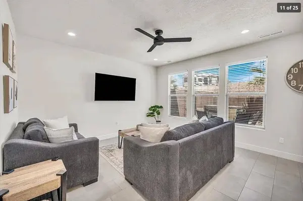 1303 E Vista Roja PL, Washington, UT 84780