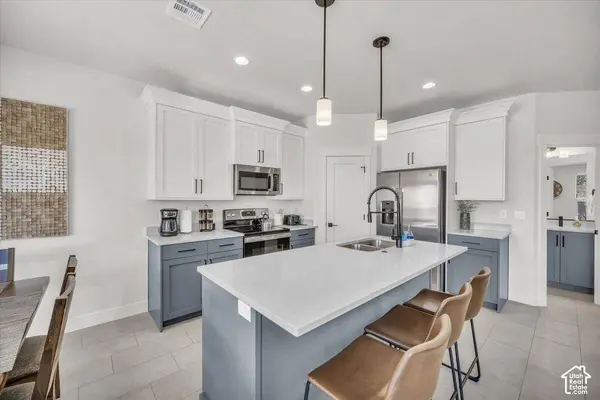 1303 E VISTA ROJA PL, Washington, UT 84780