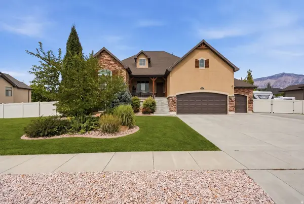 2662 W 2325 N, Farr West, UT 84404