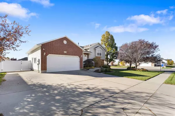 2535 W 550 N, West Point, UT 84015
