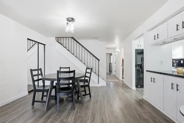 8109 S COTTONWOOD HILLS CIR S, Sandy, UT 84094