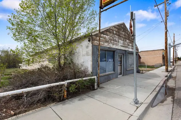 46 E MAIN ST, Wellington, UT 84542
