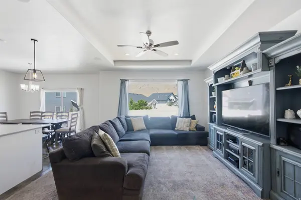 8174 N COBBLEROCK RD, Lake Point, UT 84074