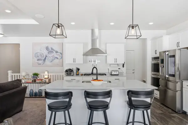 8174 N COBBLEROCK RD, Lake Point, UT 84074