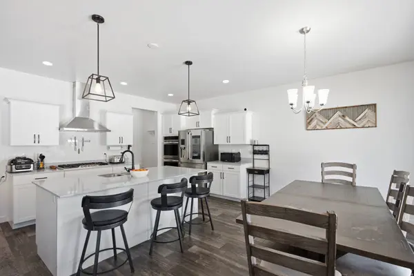 8174 N COBBLEROCK RD, Lake Point, UT 84074