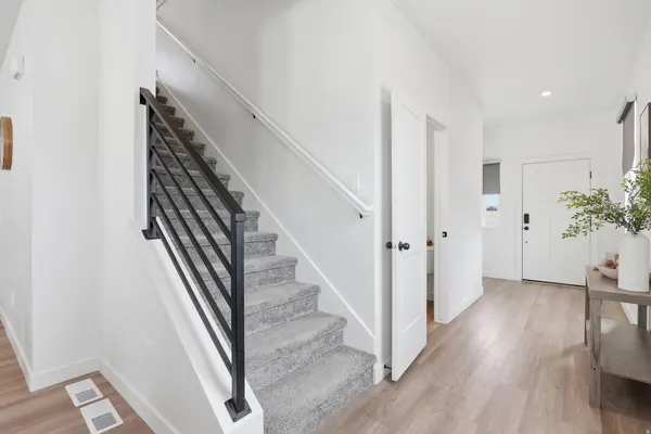 1161 S 1225 W, Clearfield, UT 84015