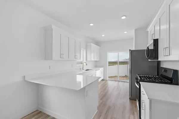 1149 VEGAS ST W, Grantsville, UT 84029