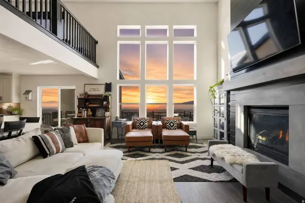 1027 W SEASONS VIEW CT, Lehi, UT 84048