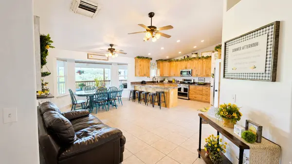 1518 W RIVER WILLOW CT, Bluffdale, UT 84065