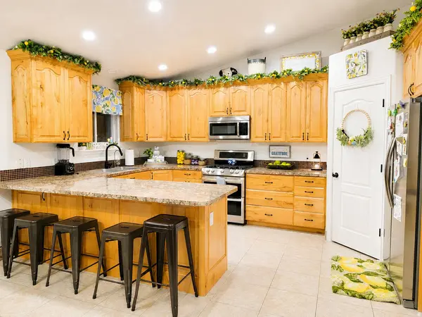 1518 W RIVER WILLOW CT, Bluffdale, UT 84065