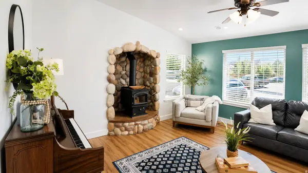 1518 W RIVER WILLOW CT, Bluffdale, UT 84065