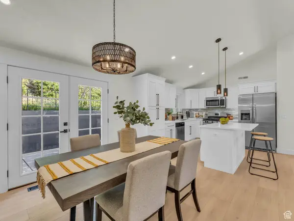 2605 E PORTSMOUTH AVE S, Cottonwood Heights, UT 84121
