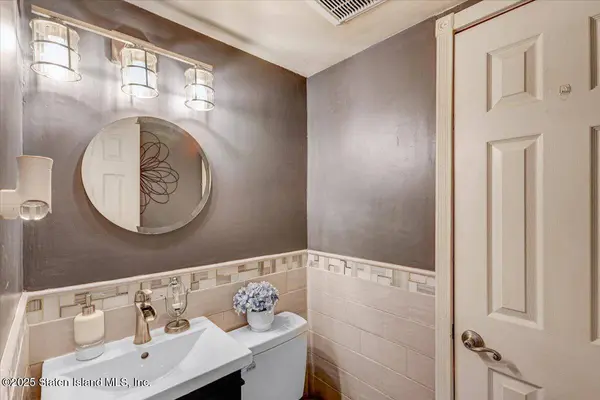 75 Brandis AVE, Staten Island, NY 10312