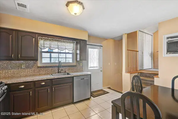 75 Brandis AVE, Staten Island, NY 10312