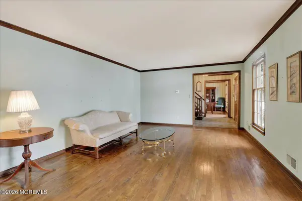5 Spring Garden Avenue, Colts Neck, NJ 07722