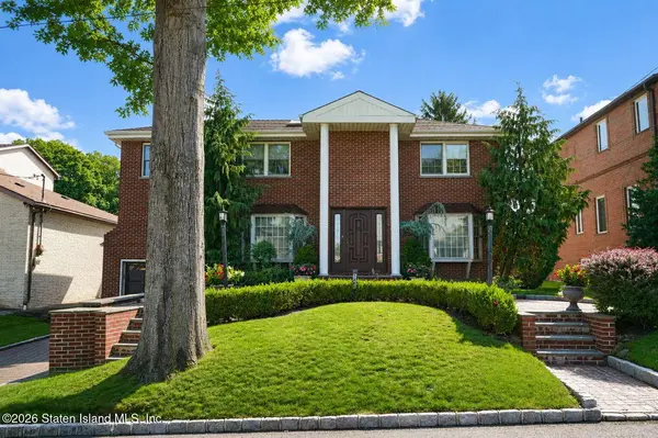 135 Overlook TER, Staten Island, NY 10305