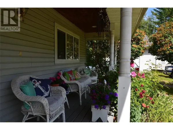 3915 Express Point Road, Scotch Creek, BC V0E1M5