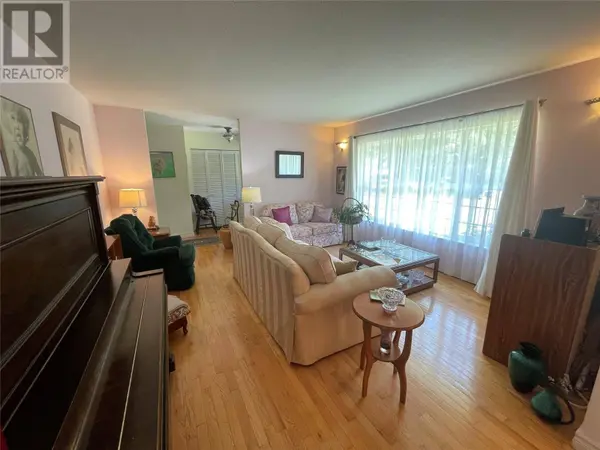 3915 Express Point Road, Scotch Creek, BC V0E1M5