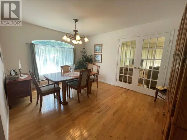 3915 Express Point Road, Scotch Creek, BC V0E1M5