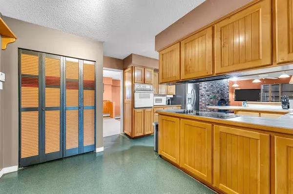 41520 Brennan RD, Squamish, BC V0N 3G0