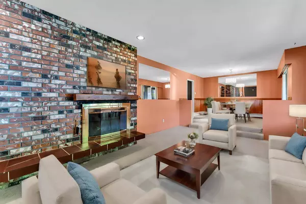 41520 Brennan RD, Squamish, BC V0N 3G0