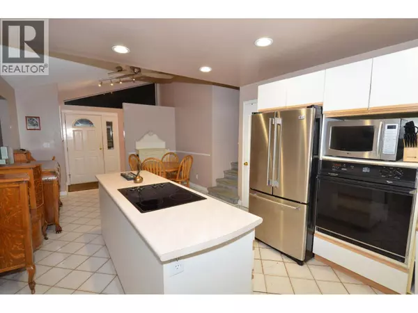 23389 TAMARACK LANE, Maple Ridge, BC V2W1A8