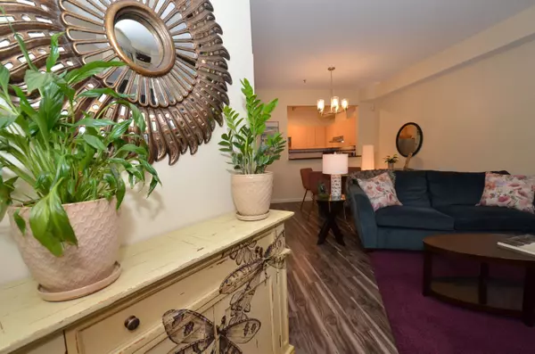 123 Seventh ST #7, New Westminster, BC V3M 6Y2