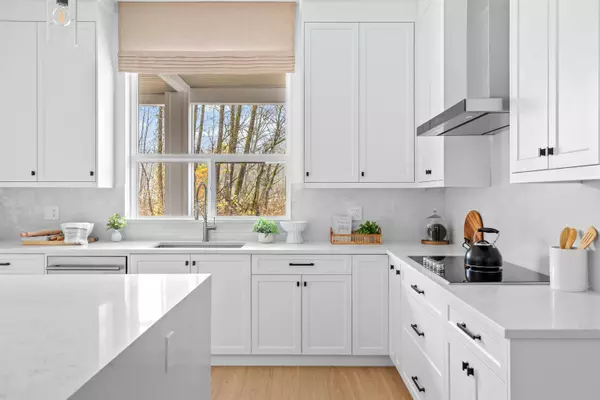 11026 243b ST, Maple Ridge, BC V2W 1H5