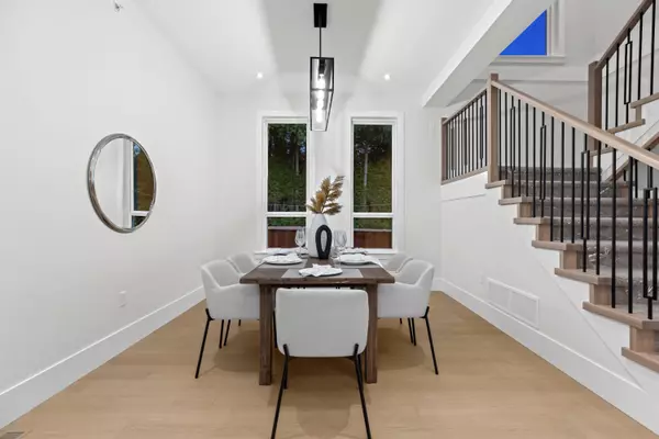 11078 243b ST, Maple Ridge, BC V2W 1H5