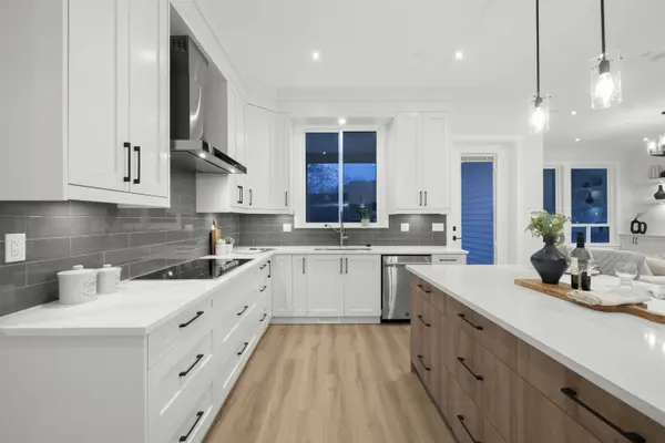 11018 243b ST, Maple Ridge, BC V2W 1H5