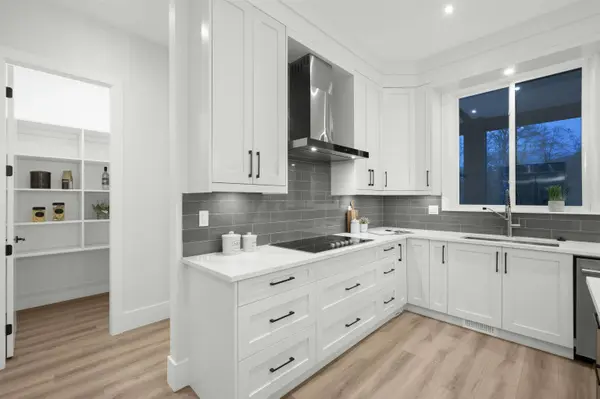 11018 243b ST, Maple Ridge, BC V2W 1H5