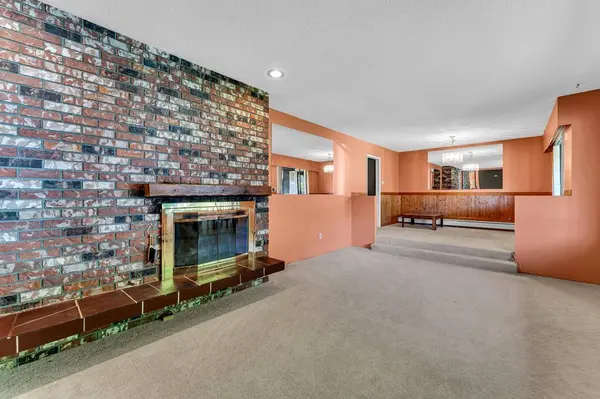 41520 Brennan RD, Squamish, BC V0N 3G0