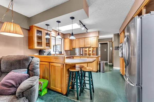 41520 Brennan RD, Squamish, BC V0N 3G0