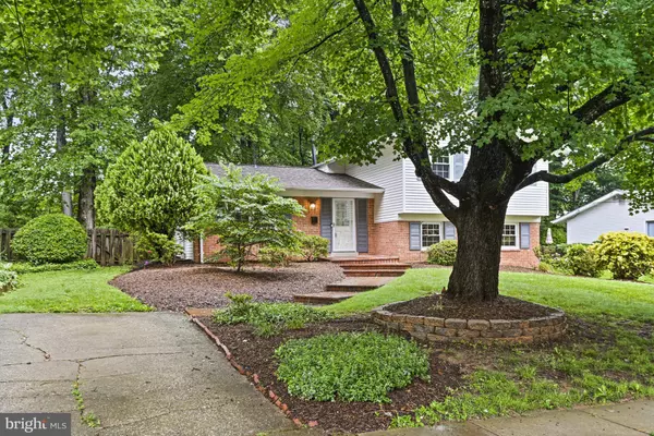 10300 CONTINENTAL LN, Fairfax, VA 22030