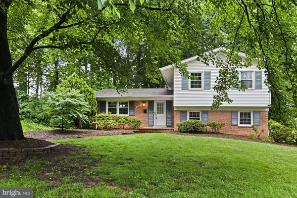 10300 CONTINENTAL LN, Fairfax, VA 22030