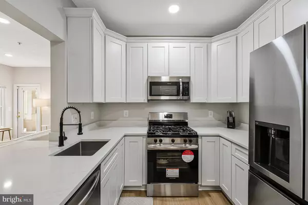 12001 TALIESIN PL #13, Reston, VA 20190