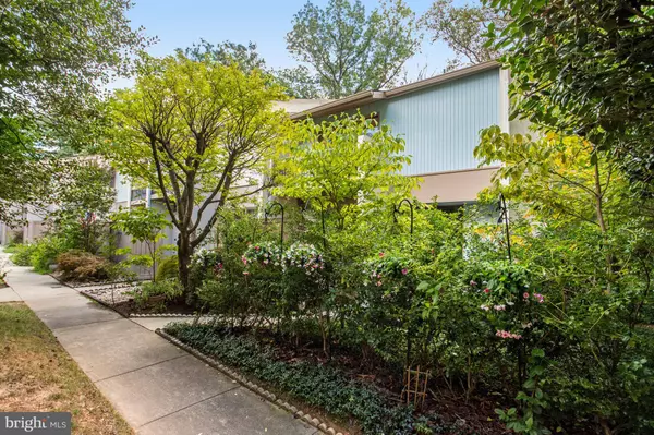 11653 NEWBRIDGE CT, Reston, VA 20191