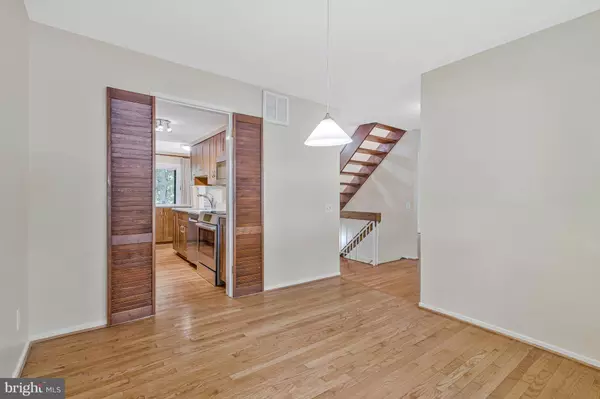 1635 BENTANA WAY, Reston, VA 20190