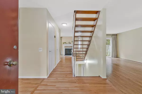 1635 BENTANA WAY, Reston, VA 20190