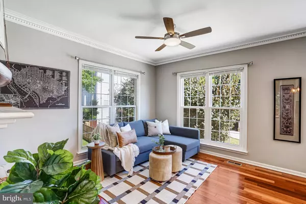 6850 ALICIA CT, Alexandria, VA 22310