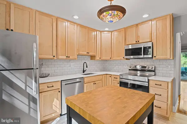 11334 HEADLANDS CT, Reston, VA 20191