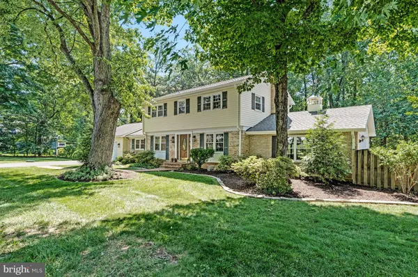12005 WAYLAND ST, Oakton, VA 22124