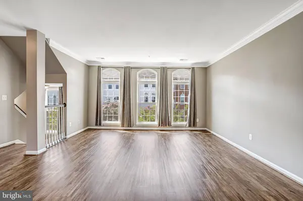 42217 BLACK ROCK TER, Aldie, VA 20105