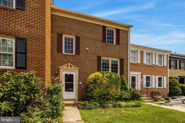 926 SHERWOOD CT, Sterling, VA 20164