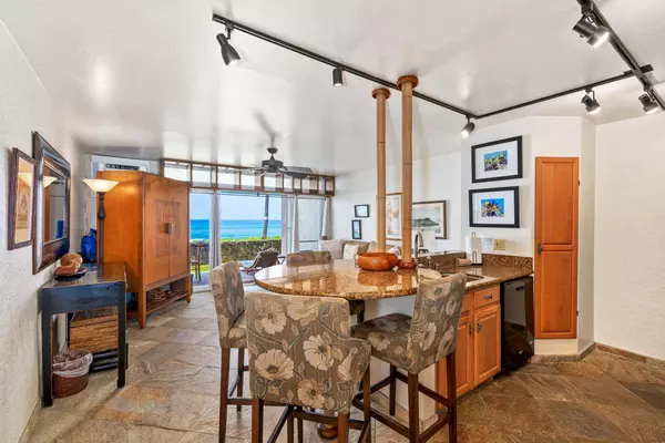 75-5888 ALII DR #A4, Kailua-Kona, HI 96740