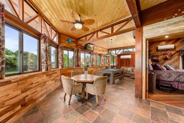 120 WOA RD, Hilo, HI 96720