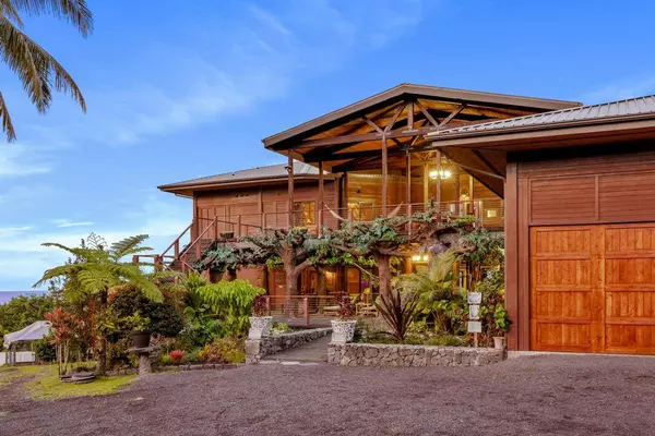 120 WOA RD, Hilo, HI 96720